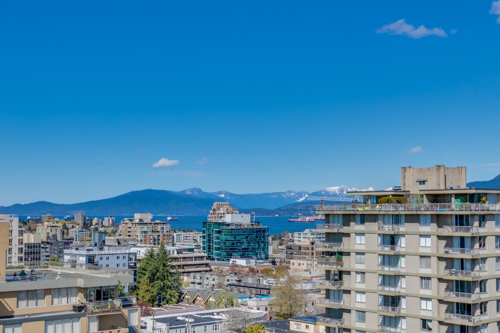 Photo inspiration: 360 Degree View Fairview Penthouse Condo Photo Inspiration